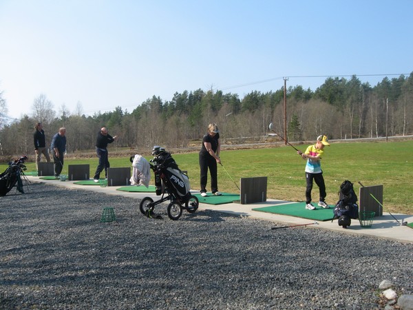 Drivingrange24042011
